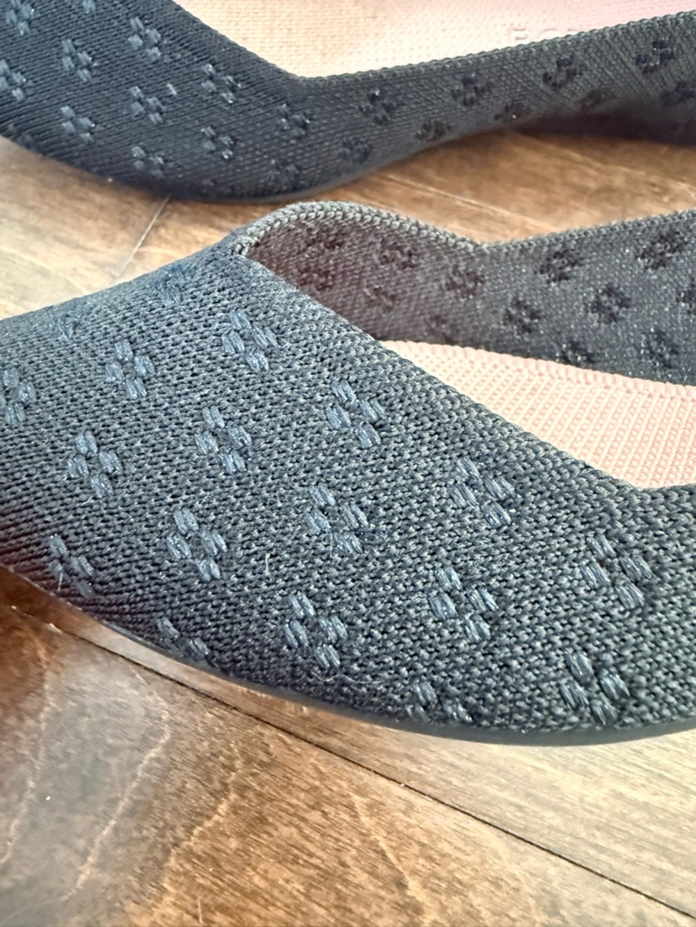 Rothy’s Point Black Shimmer Flat Sz 8.5 - Picture 6 of 6
